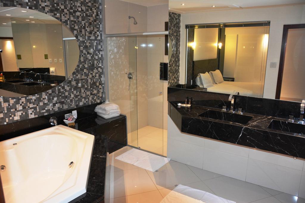 Galatas Golden Hotel ปาโตส เจ มินาส ภายนอก รูปภาพ
