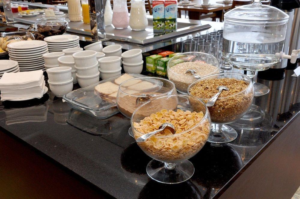 Galatas Golden Hotel ปาโตส เจ มินาส ภายนอก รูปภาพ