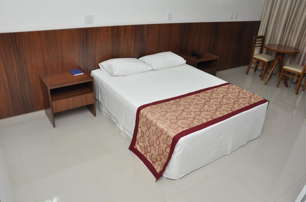 Galatas Golden Hotel ปาโตส เจ มินาส ภายนอก รูปภาพ