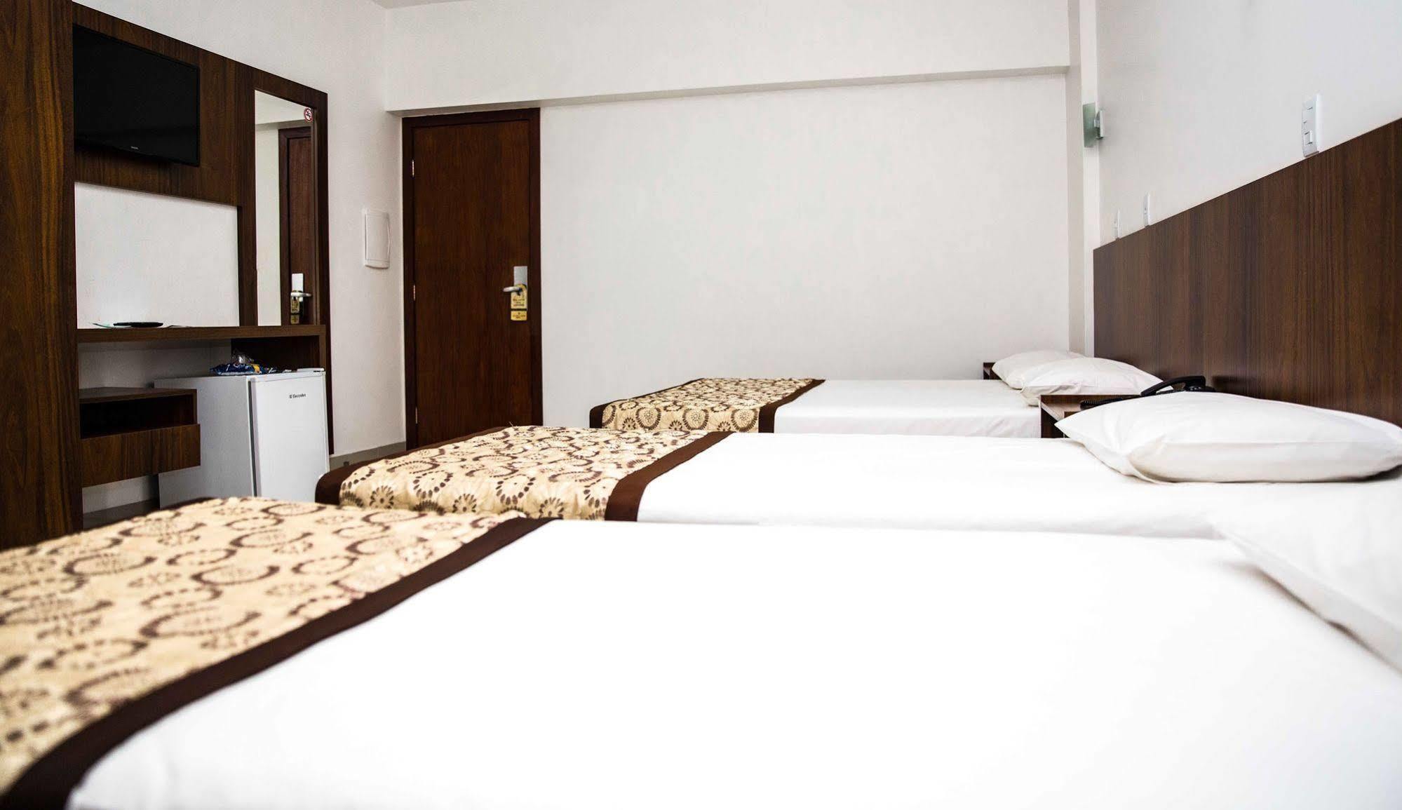Galatas Golden Hotel ปาโตส เจ มินาส ภายนอก รูปภาพ